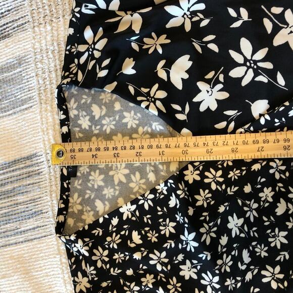 Talbots Womens Dress Sz MP Black White Floral Faux Wrap V-Neck 3/4 Sleeves - Picture 7 of 8